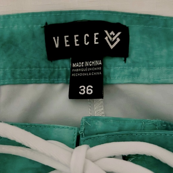VEECE~Board Shorts / Stretch / Like New - Picture 8 of 15